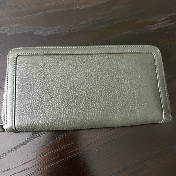 KENNETH COLE Wallet - Picture 3 of 5